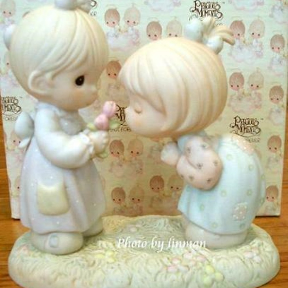 Precious Moments-GOOD FRIENDS ARE FOREVER